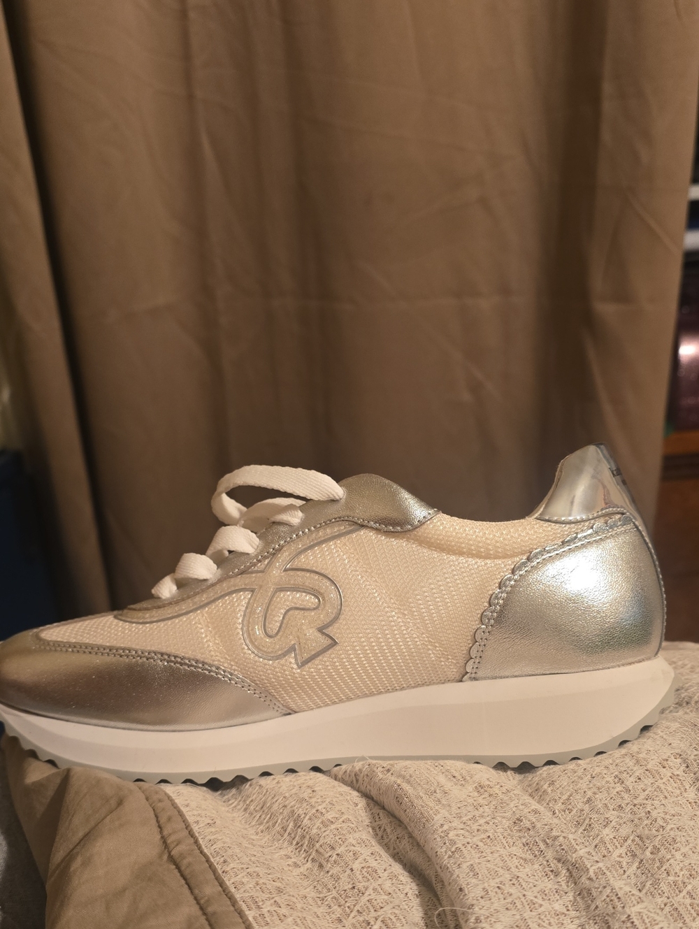 Kate Spade ♠️🥈 Brigitte Lace-Up Sneakers